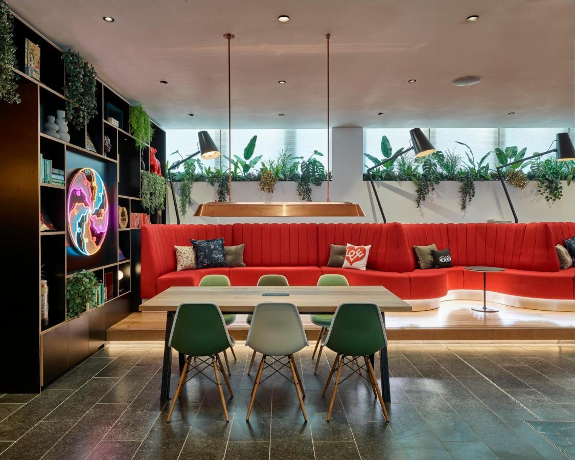 Hotel citizenM London Victoria Station Esterno foto