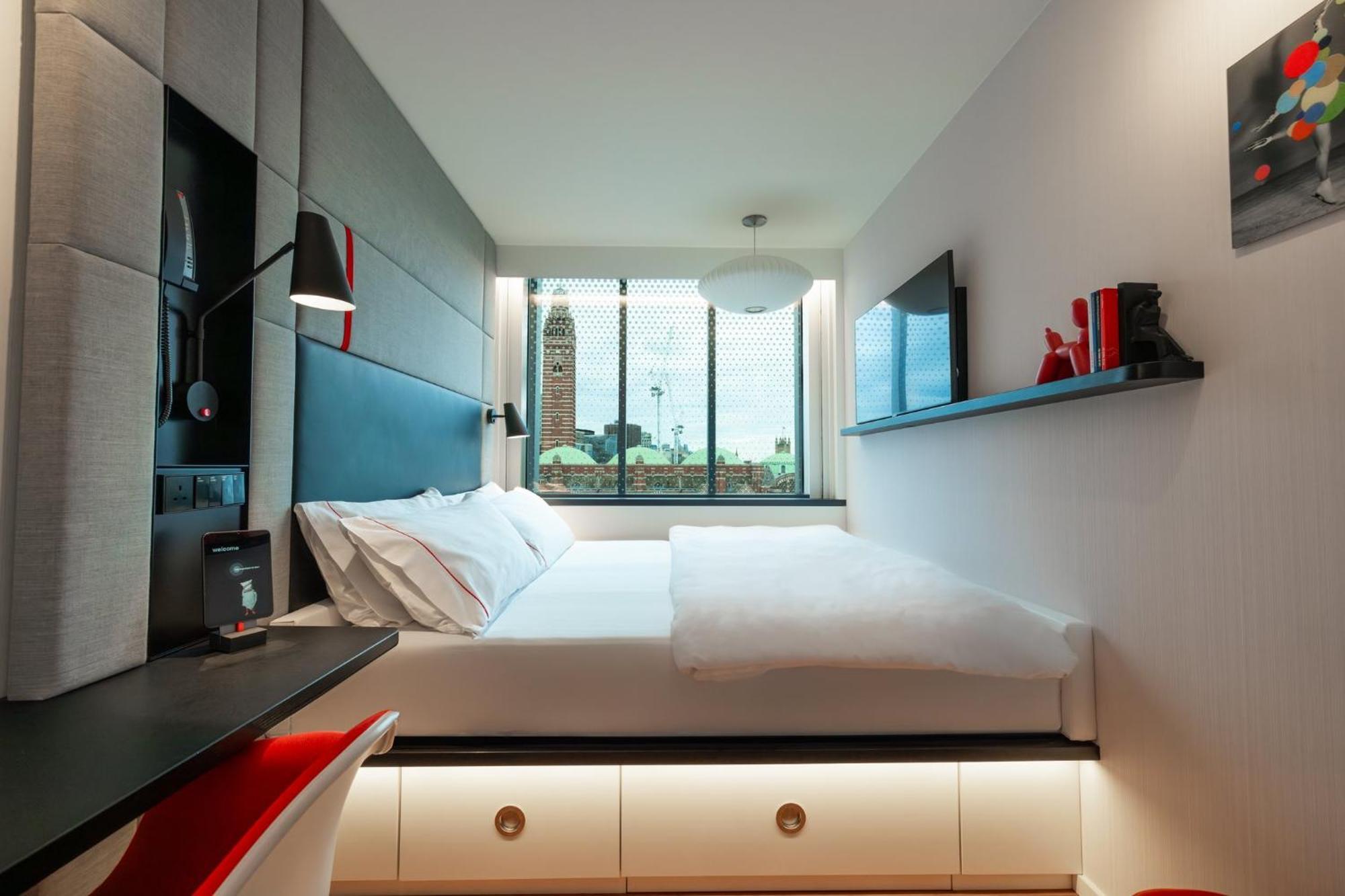Hotel citizenM London Victoria Station Esterno foto