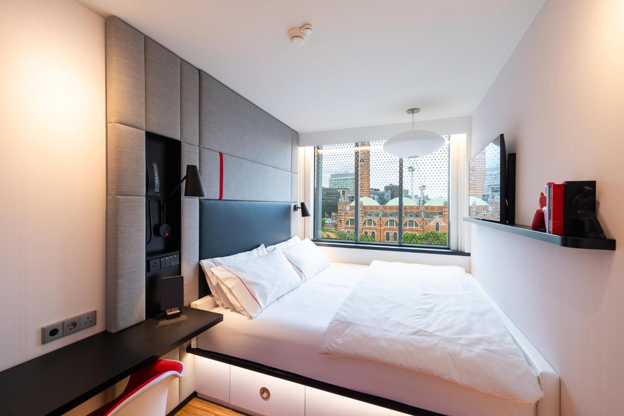 Hotel citizenM London Victoria Station Esterno foto